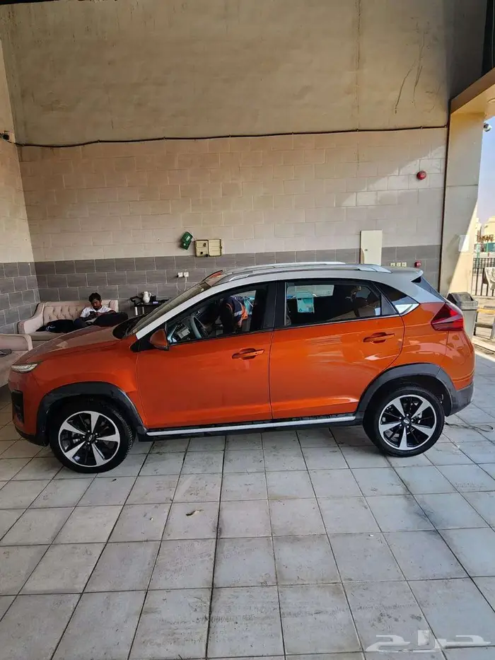 سيارة شيري تيقو تو برو 2022م نظيف جدا  اللون برتقالي نسائي 2