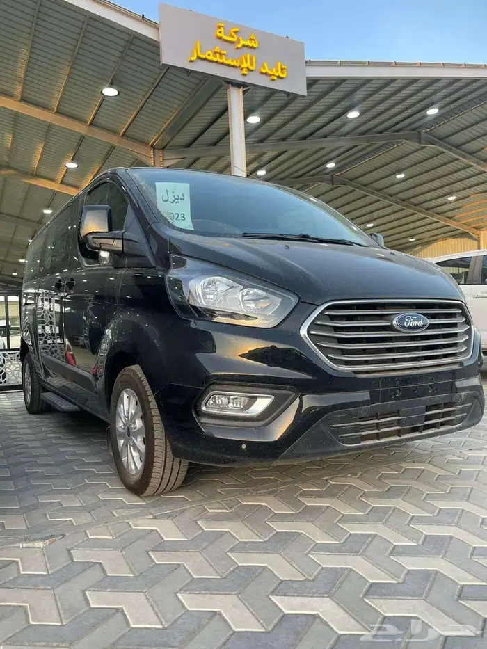 باص فورد 9 ركاب بسعر ممتاز للكاش والتمويل 0