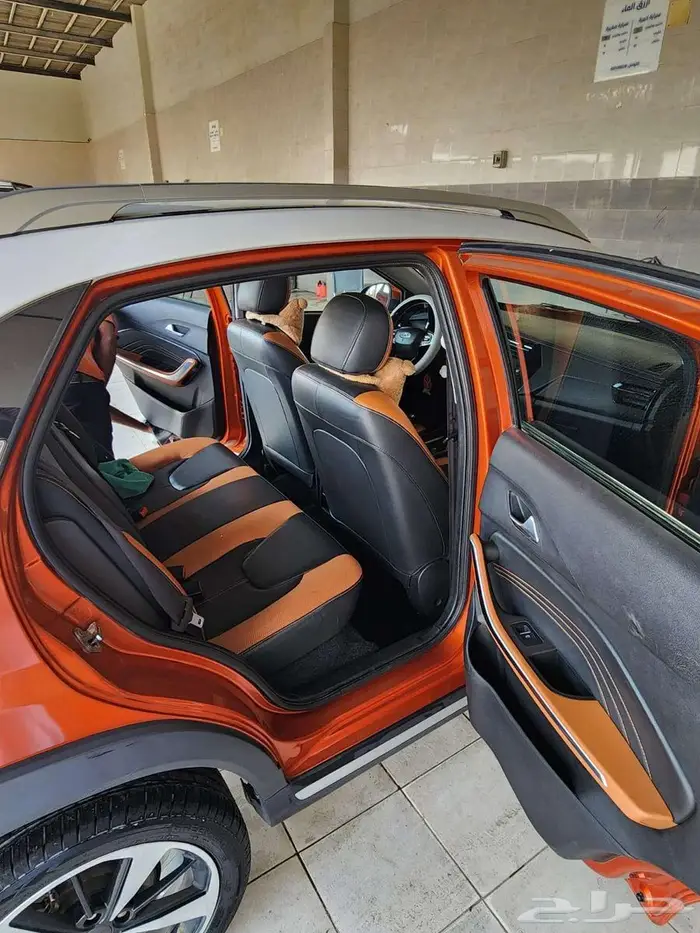 سيارة شيري تيقو تو برو 2022م نظيف جدا  اللون برتقالي نسائي 17