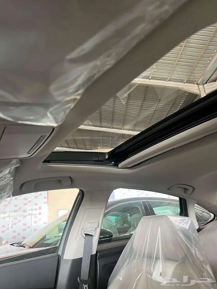 اكورد EX 2025 عرض خاص على الازرق الغامق 5