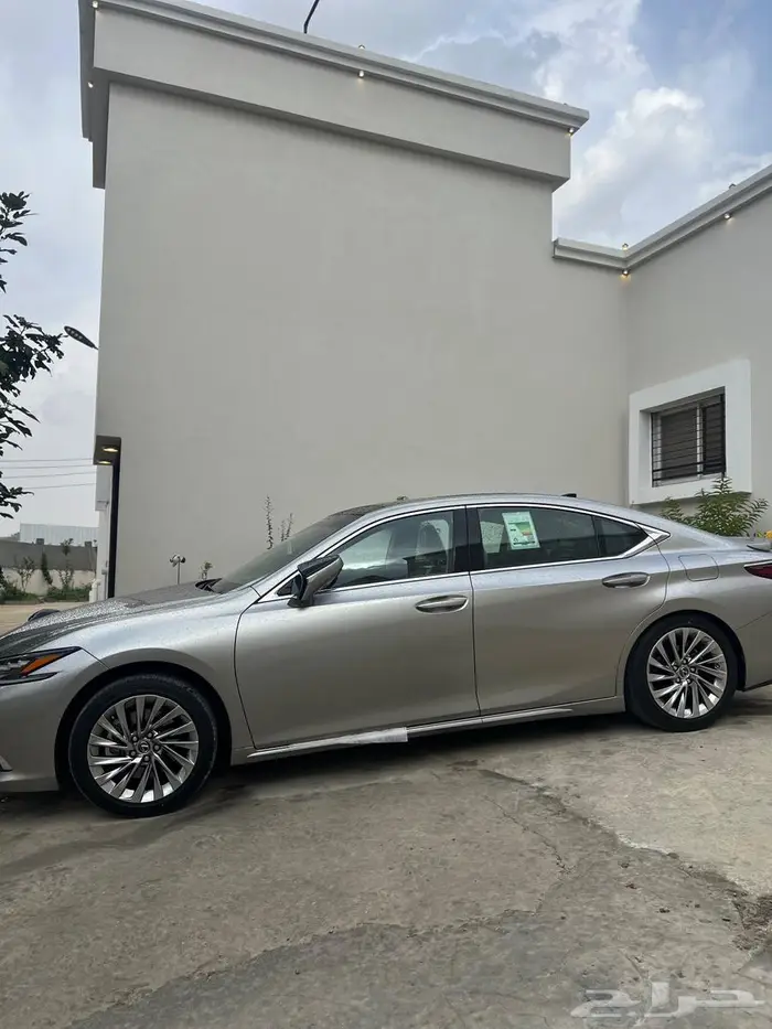 لكزس تيتانيوم 2025 DD فل كامل سعودي للتنازل 8