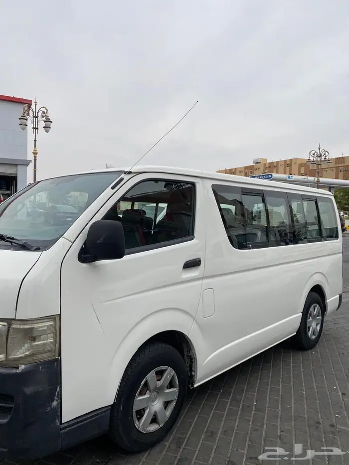 باص تايوتا هايس للايجار نظيف 1