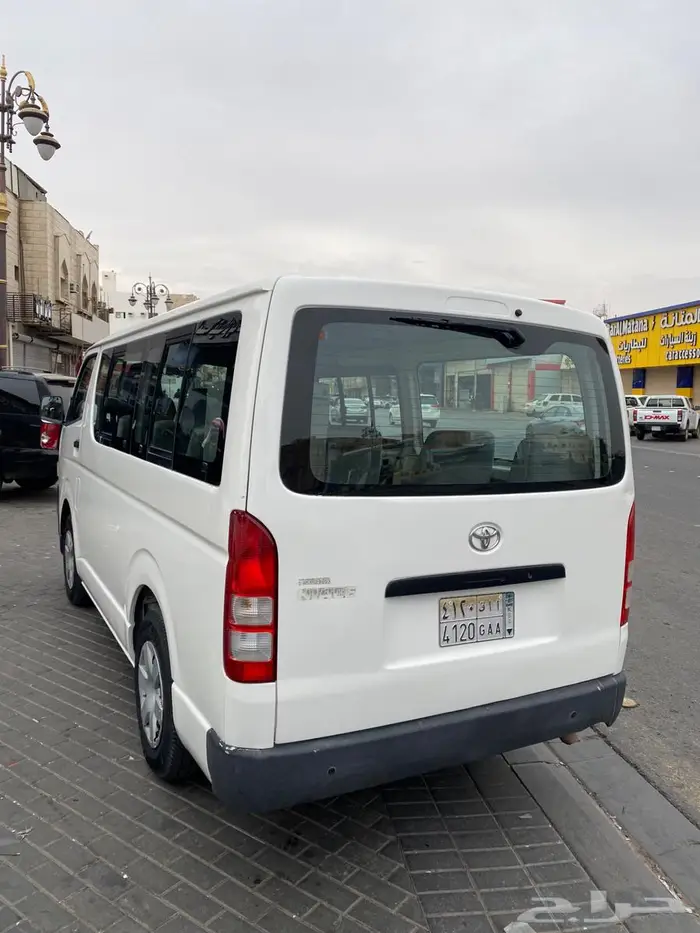 باص تايوتا هايس للايجار نظيف 2