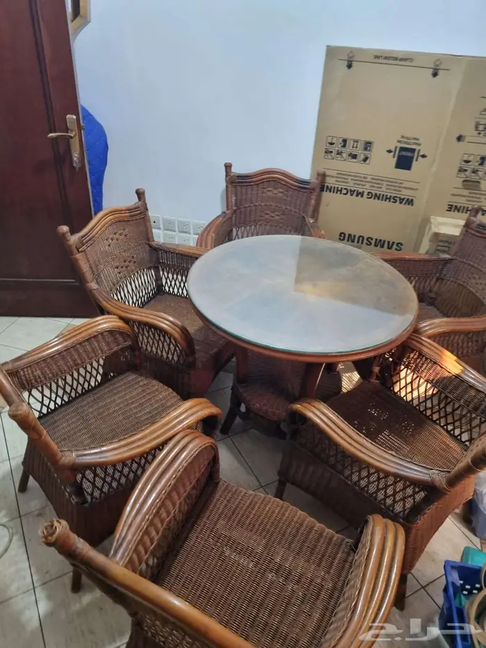 تم البيع طاولة جلسة كراسي خشب 0