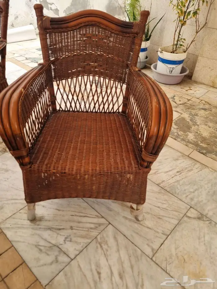 تم البيع طاولة جلسة كراسي خشب 5