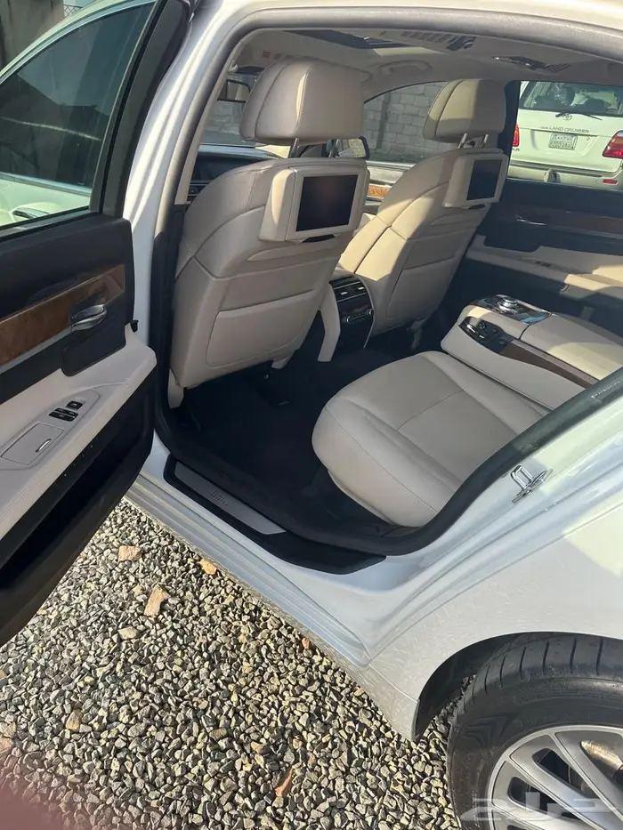 بي ام 2009 مقاس 7750 10