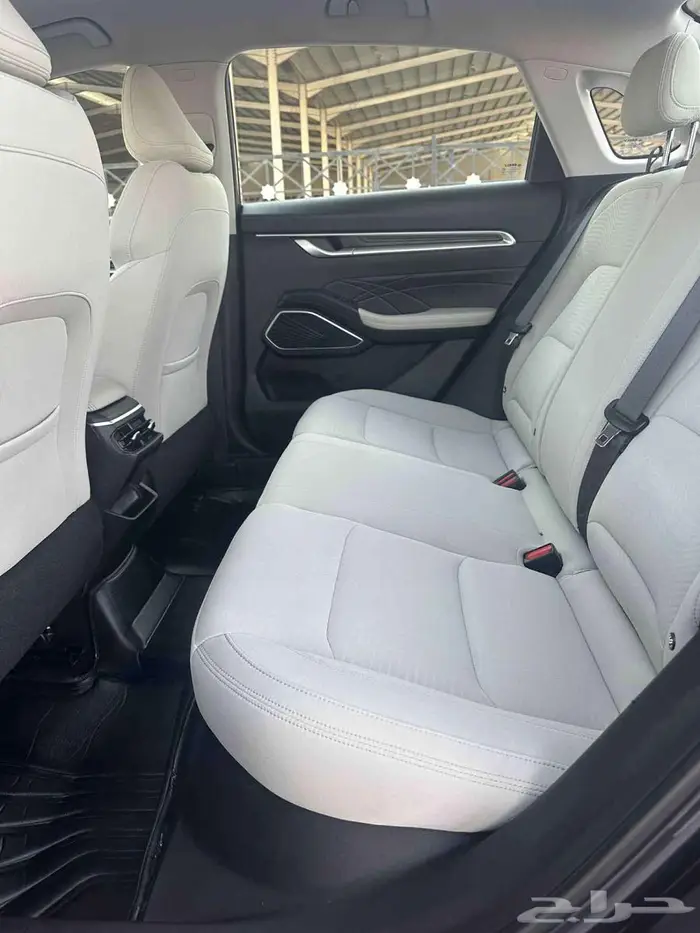 جيلي امجراند 2024 8