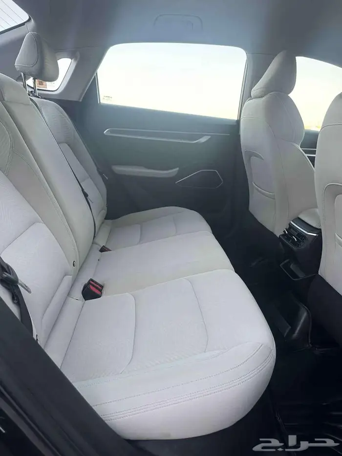 جيلي امجراند 2024 10