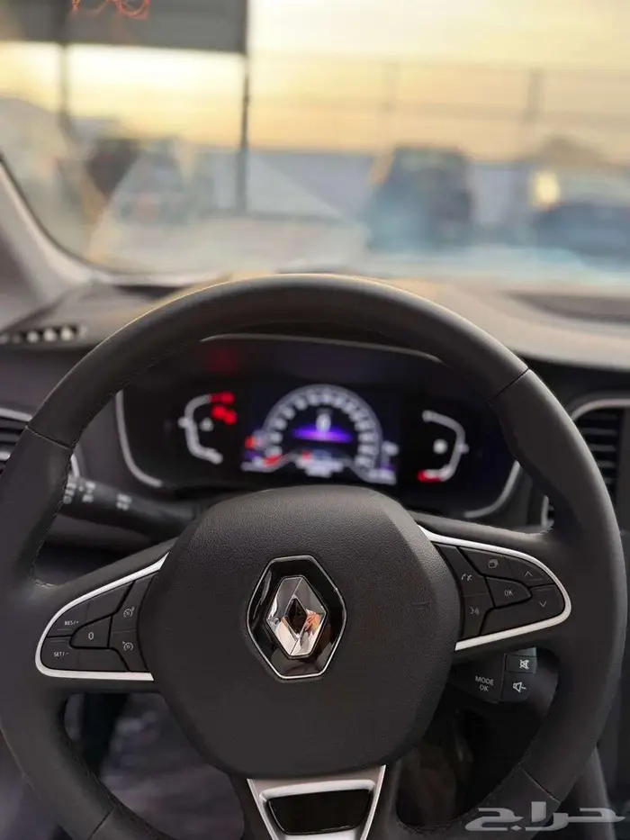 بدا الحجز على الرينو ميغان 2024 الفئه الثالثه فل بدون ليذر 4