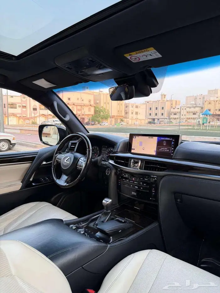 لكزس LX 2018 أسود 0