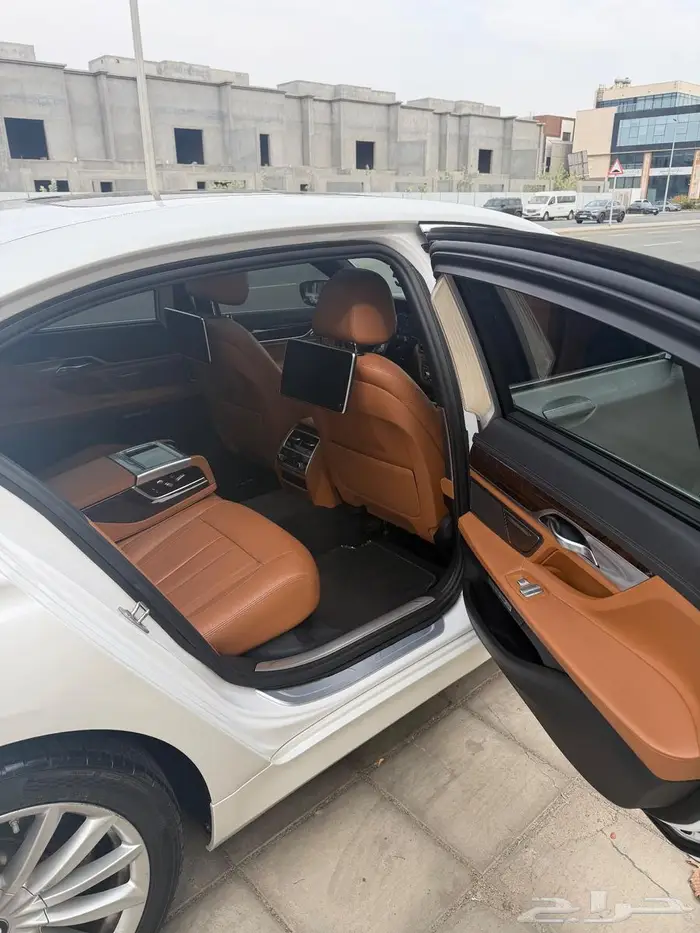 بي ام دبليو 9