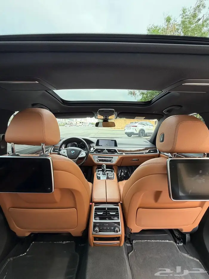 بي ام دبليو 12