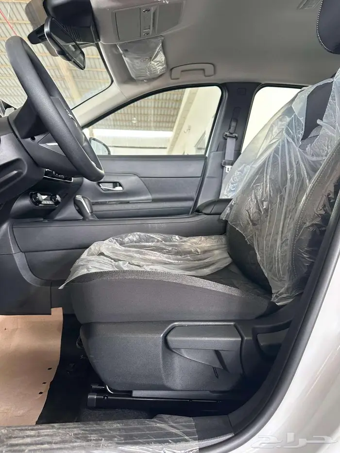 نيسان كيكس 2025 6