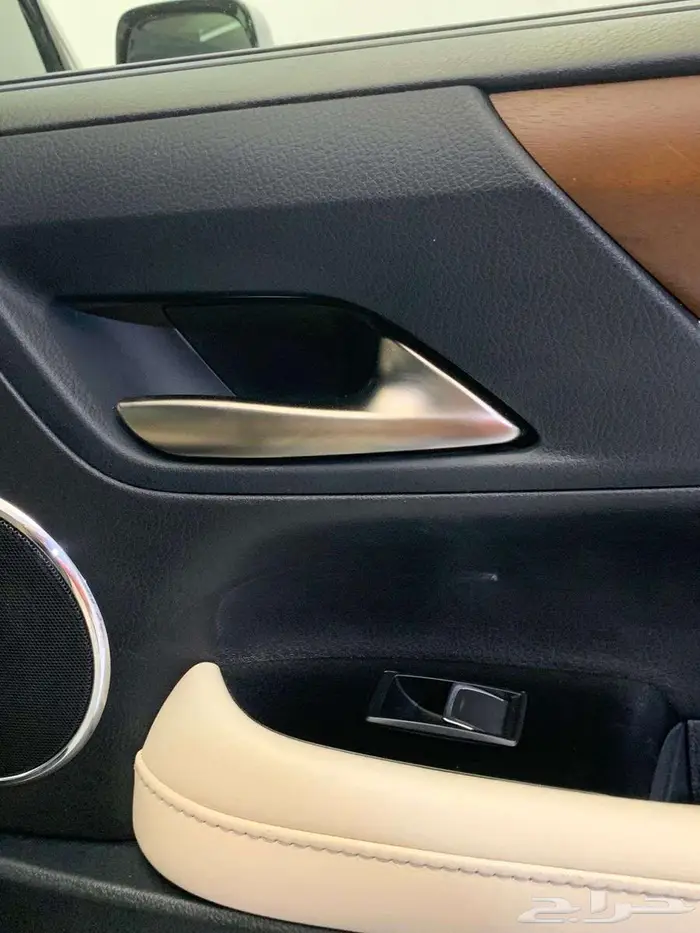 لكزس LX 570 2017 26