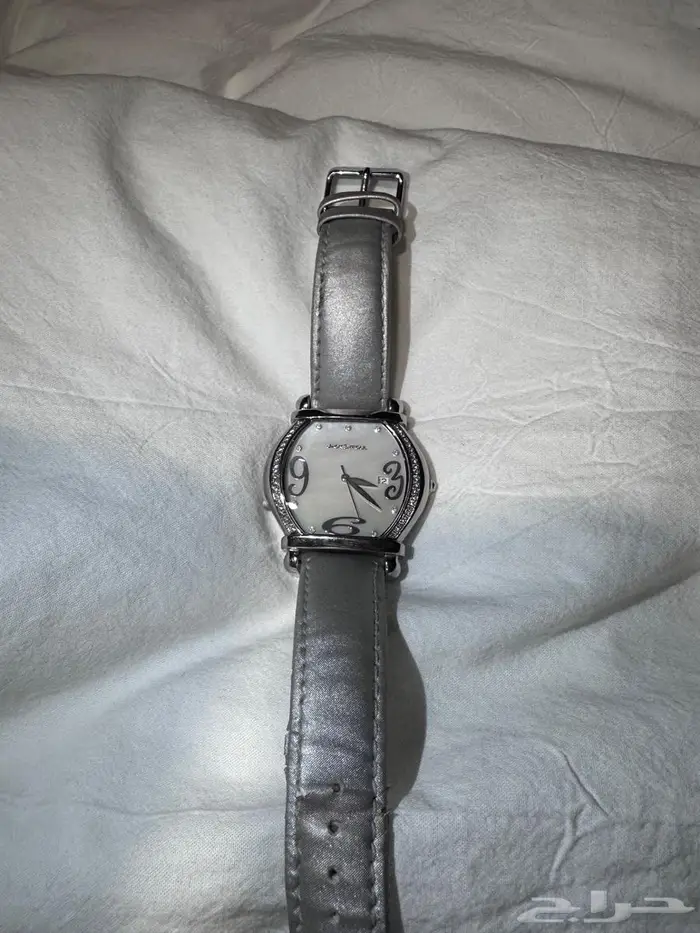 ساعات وقلم 0