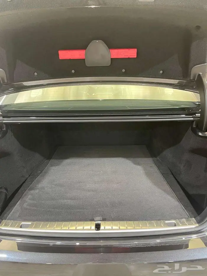 بي ام دبليو 2021 730LI 40