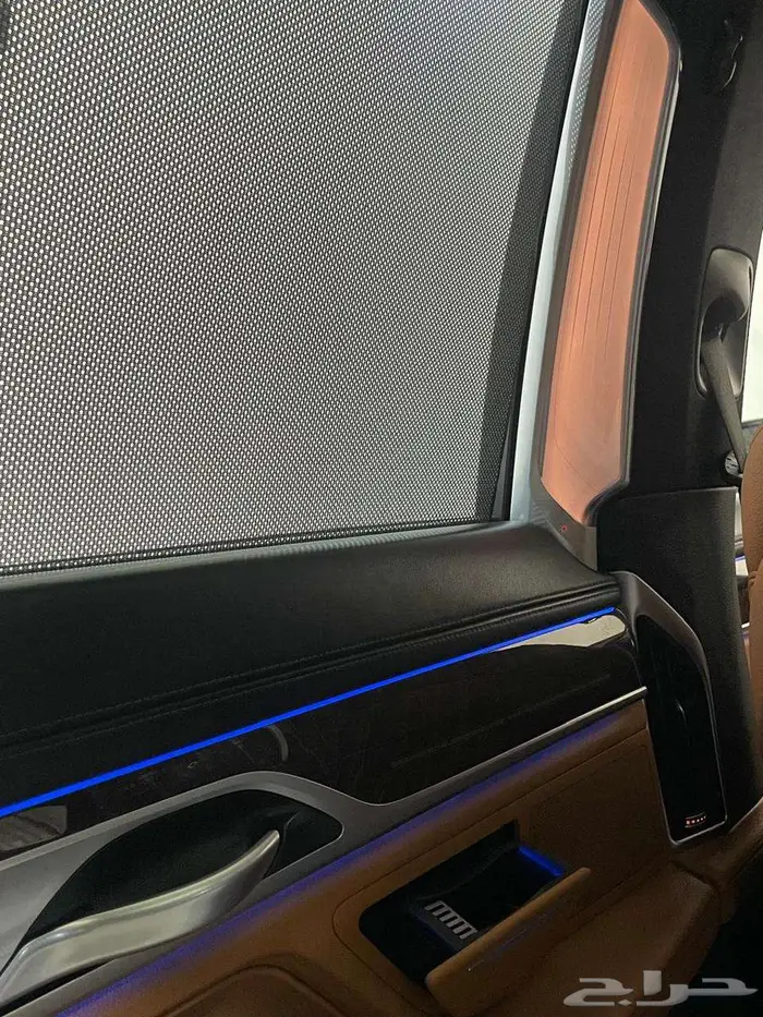 بي ام دبليو 2021 730LI 39