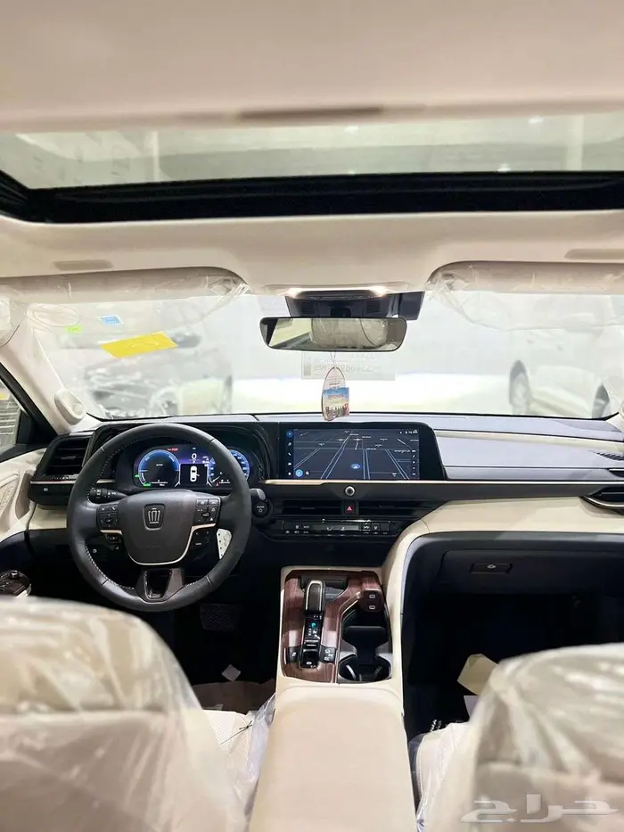 تويوتا كراون بريميوم هايبرد 2026 وبأقل الأسعار 5