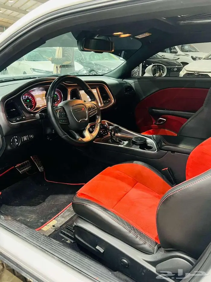 دوج شالنجر ار تي 2022 6