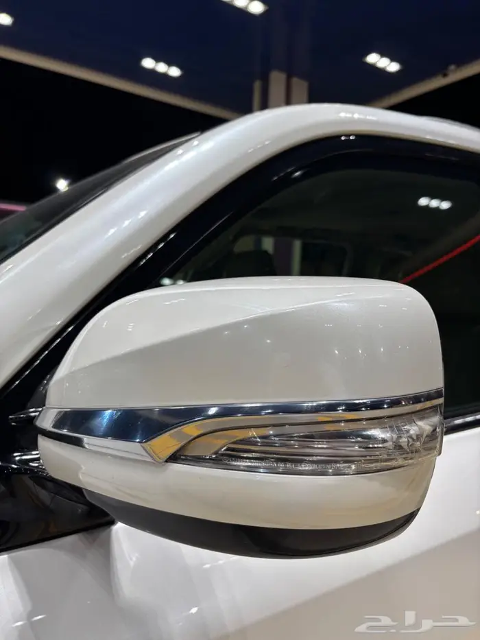 جيب لكزس LX فل كامل مخزن 2020 17