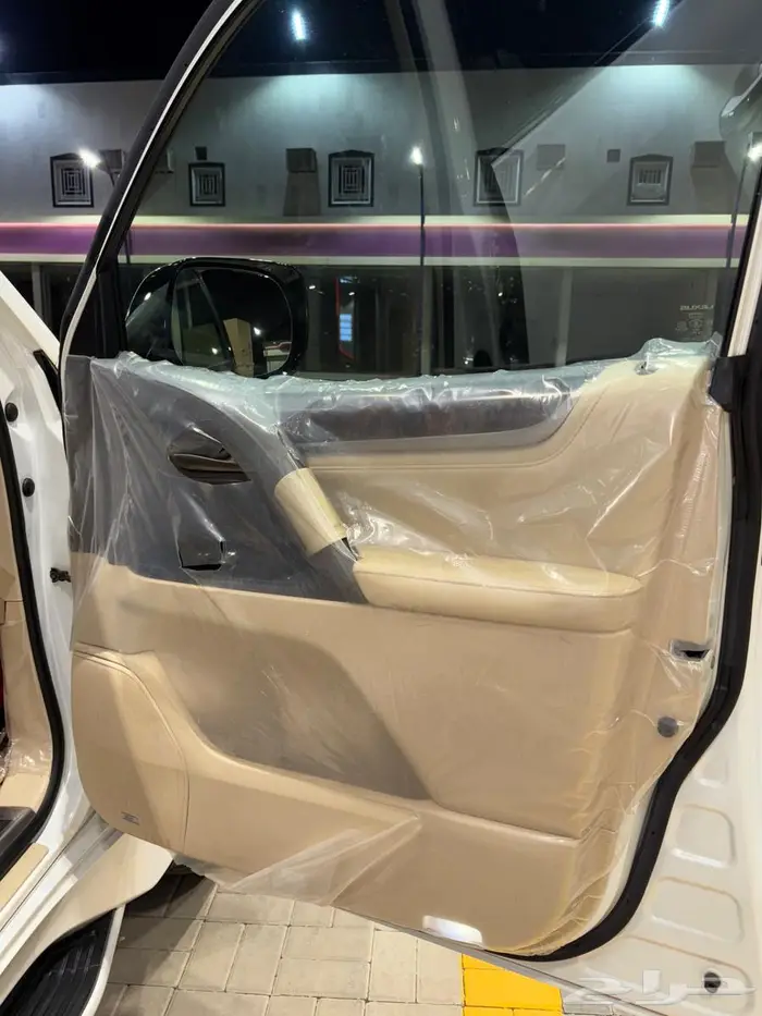 جيب لكزس LX فل كامل مخزن 2020 10