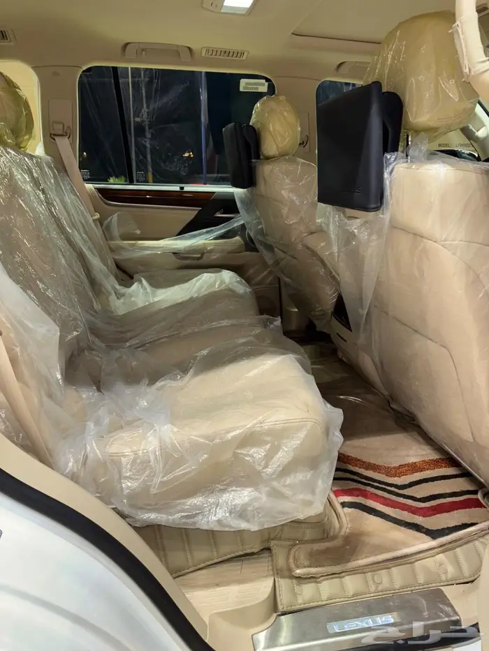 جيب لكزس LX فل كامل مخزن 2020 12