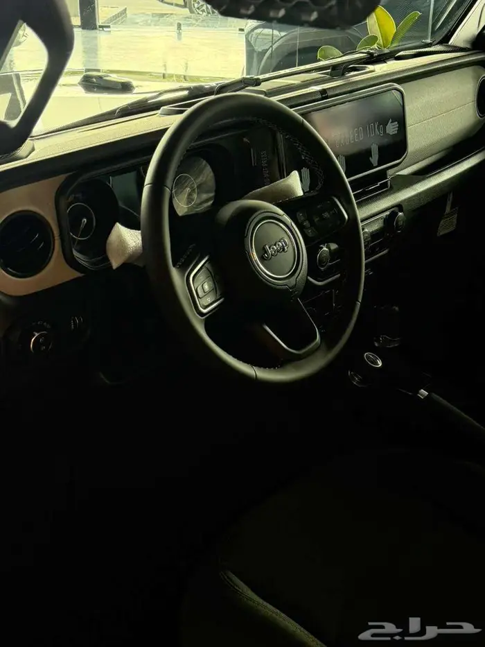 جيب رانجلر 2025 فئة السبورت 4 سلندر 6