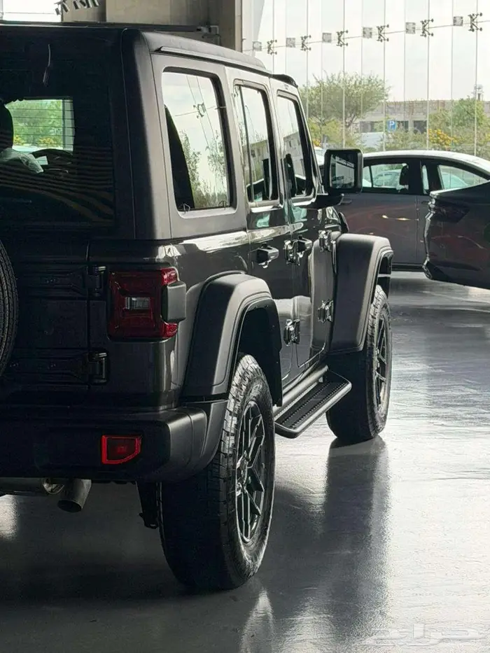 جيب رانجلر 2025 فئة السبورت 4 سلندر 3