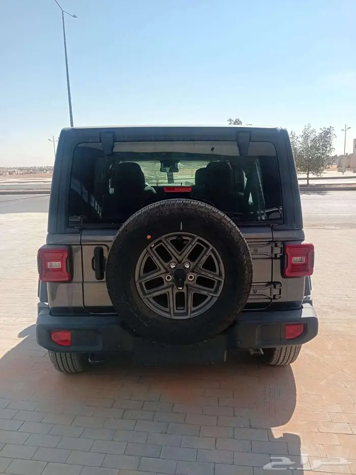 جيب رانجلر سبورت 2025 وكيل سعودي عروض نهاية العام شركة سفنز 18