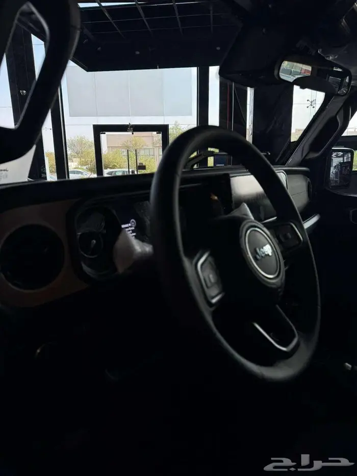 جيب رانجلر سبورت 2025 حصري لدى سفنز 9