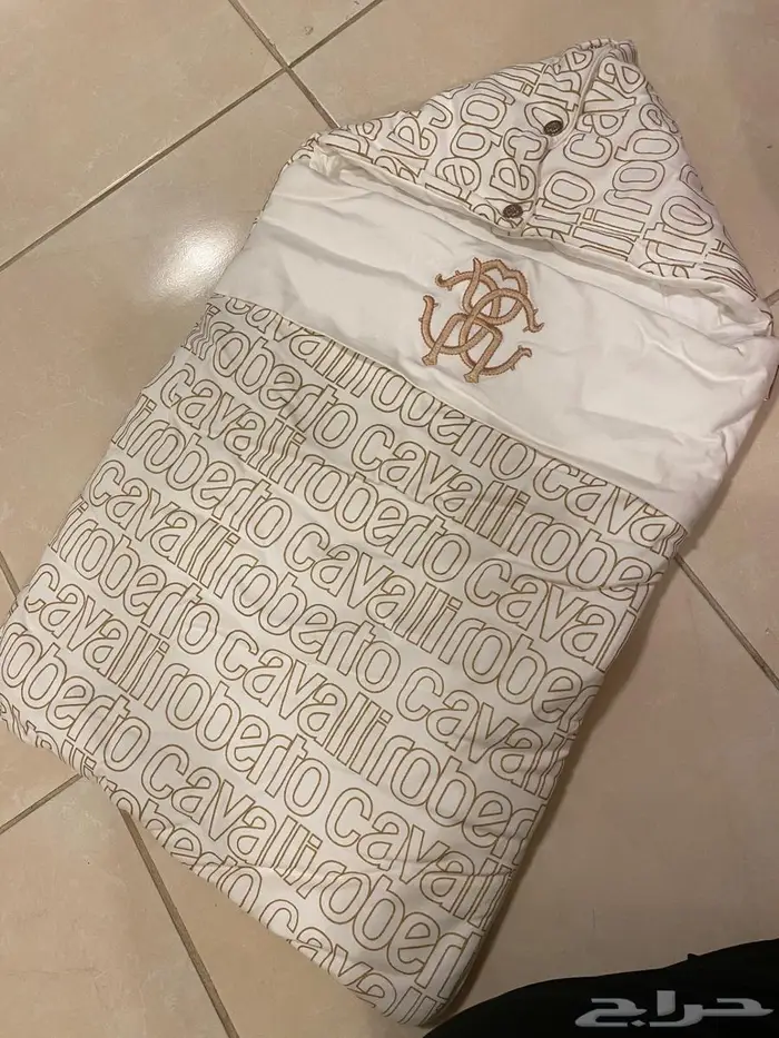 ملابس مواليد ماركه اصليه تم لبسها مرا واحده فقط 3