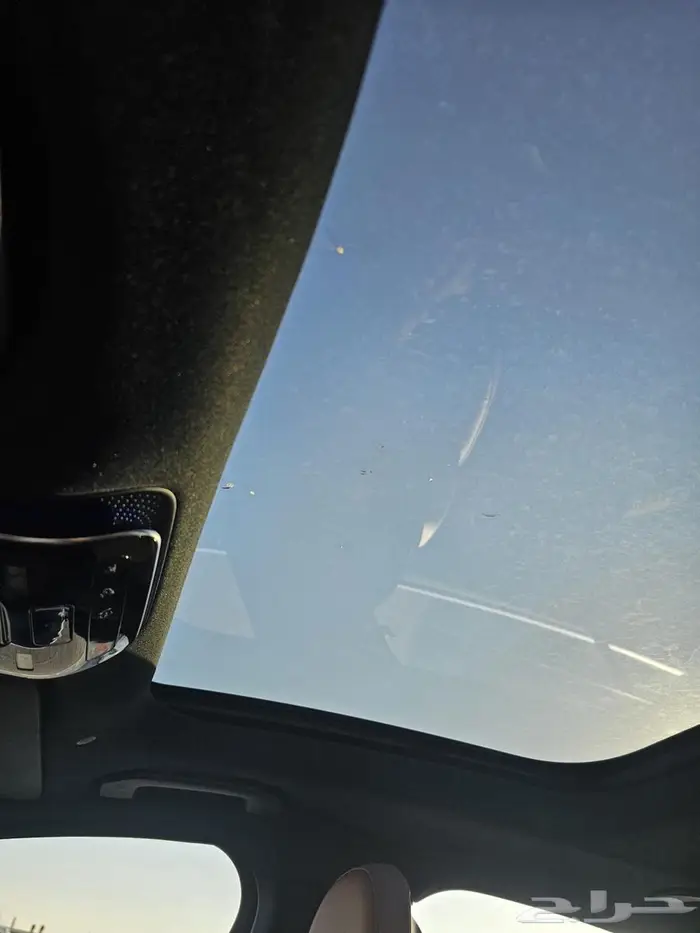 E-class E200 (بنزين) 2025 31