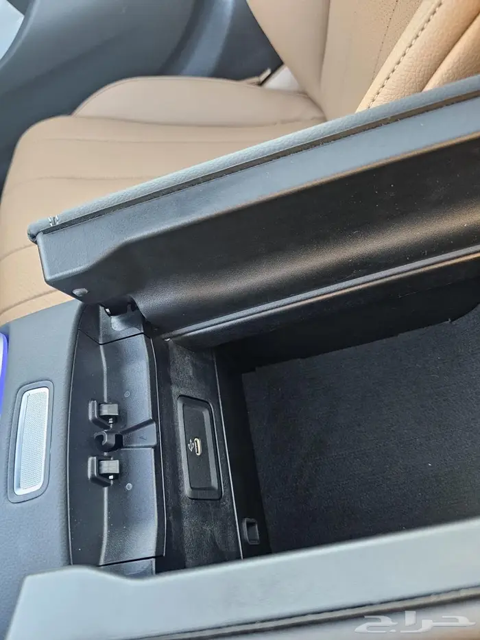 E-class E200 (بنزين) 2025 32