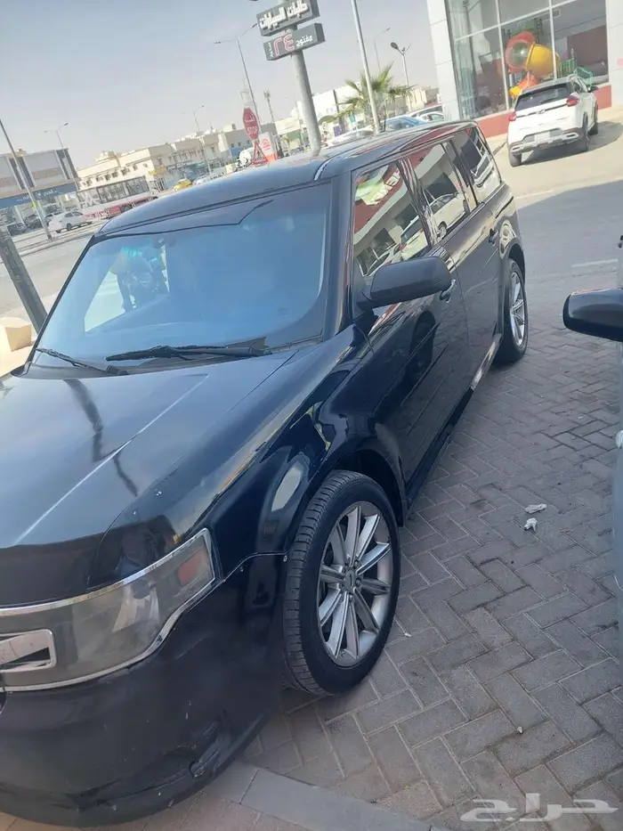 سيارة فورد نوع فليكس للبيع 3