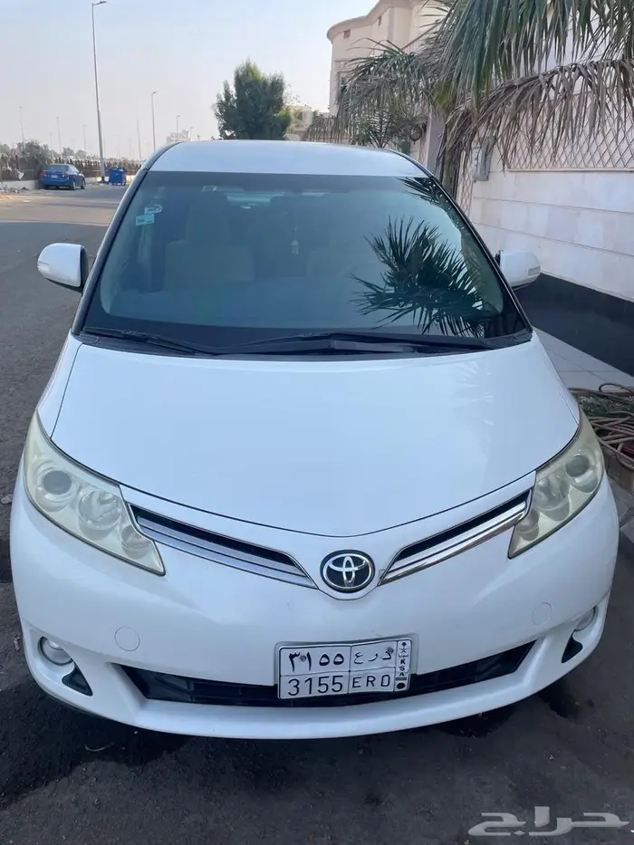 تويوتا بريفيا 2015 1