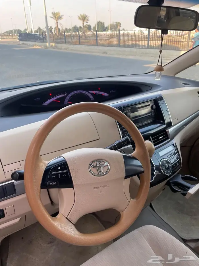 تويوتا بريفيا 2015 9
