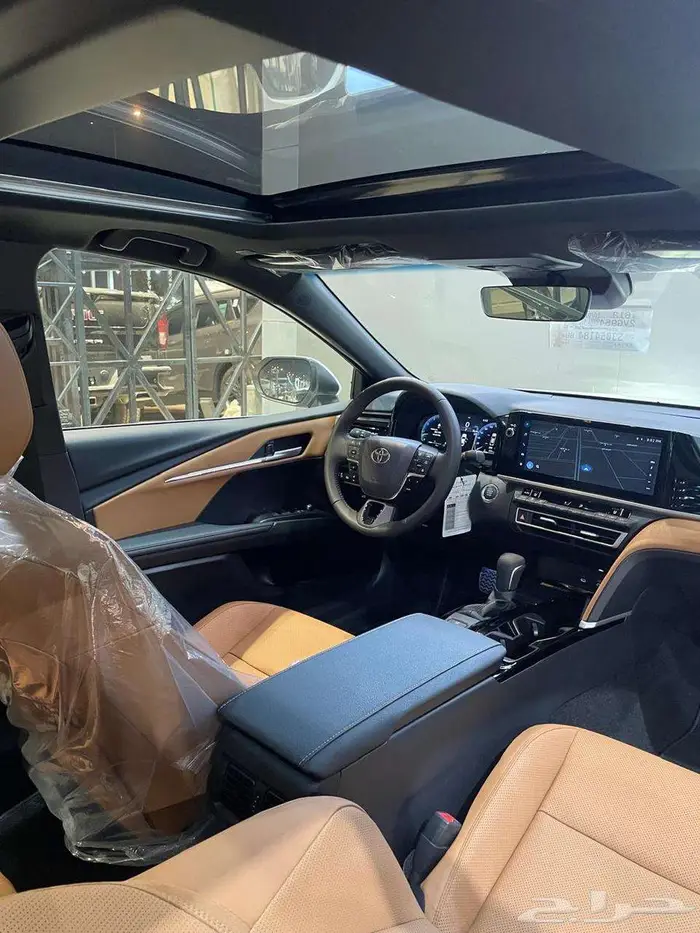 تويوتا كامري GLE بنزين كويتي 2025 5