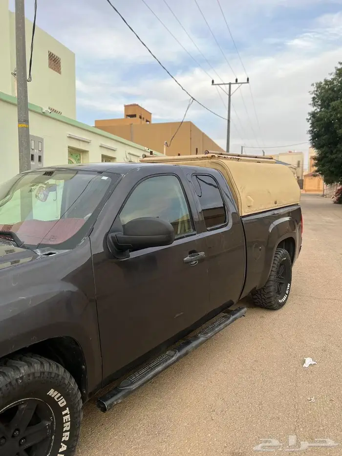 جمس سيرا 2011مجهز لطلعات البر للبيع 7