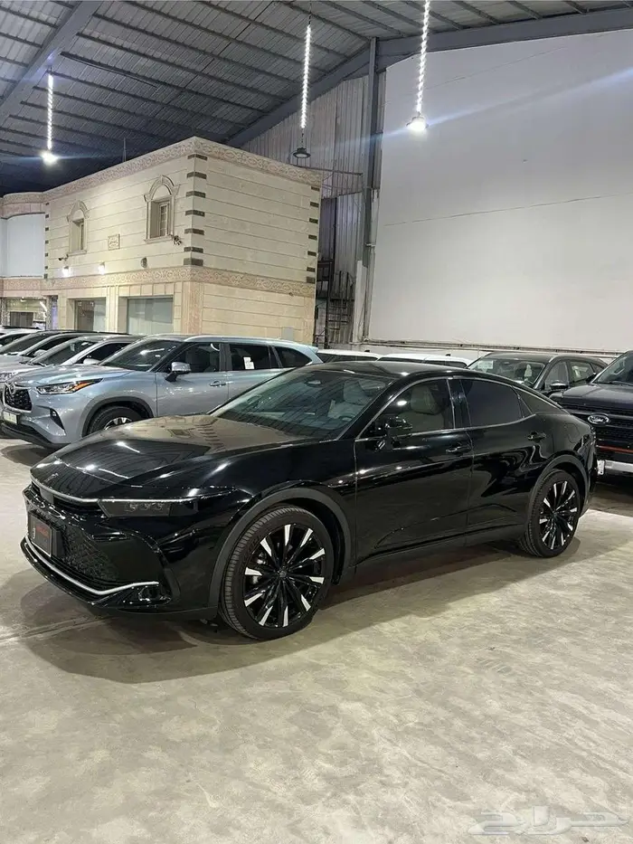 تويوتا كراون 2023 ماجيستا اعلى فئة شبه جديد ( الوكيل 2