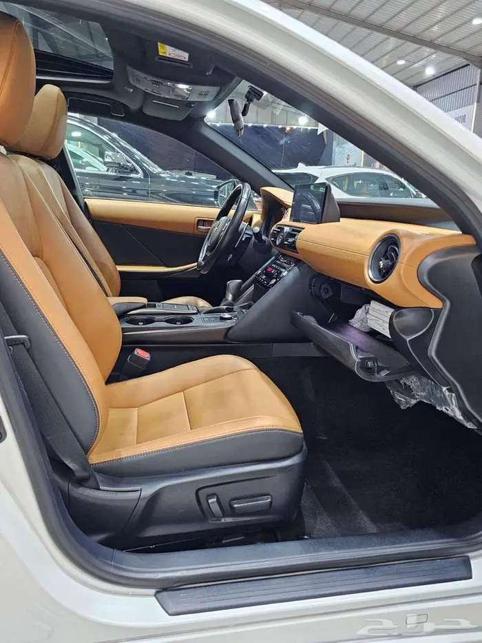 لكزس is 350 ارنوب 2023 16