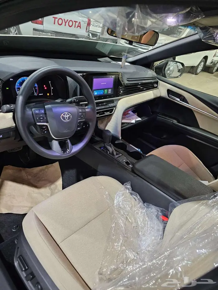 تويوتا كامري E بنزين موديل 2025 7