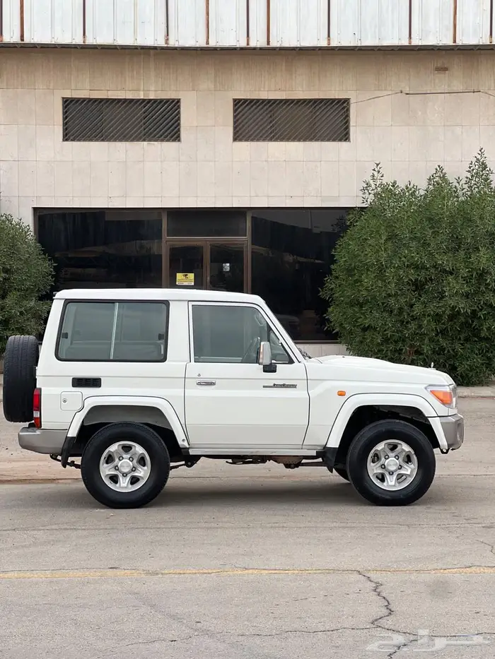 جيب ربع 2009 ماشي 56 الف 13