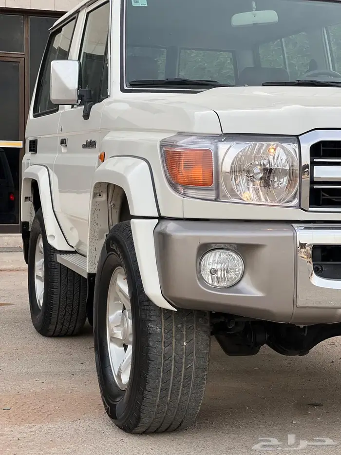 جيب ربع 2009 ماشي 56 الف 12