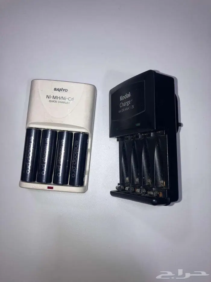 بيع عدد 2 كاميرا و 6 وعدسات نيكون 25