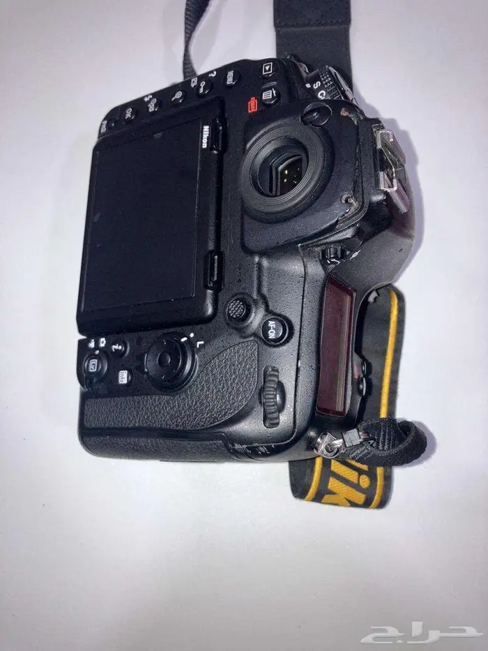 بيع عدد 2 كاميرا و 6 وعدسات نيكون 3