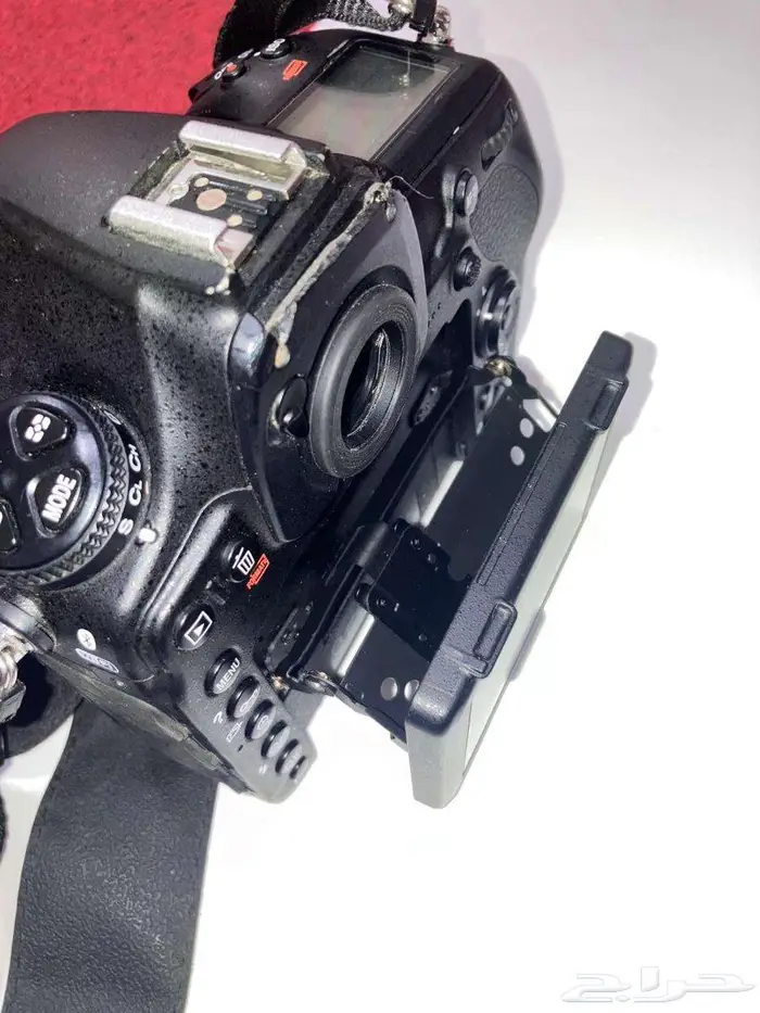 بيع عدد 2 كاميرا و 6 وعدسات نيكون 4