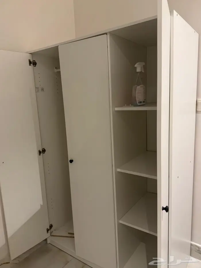 دولاب ابيض  من ايكيا 1