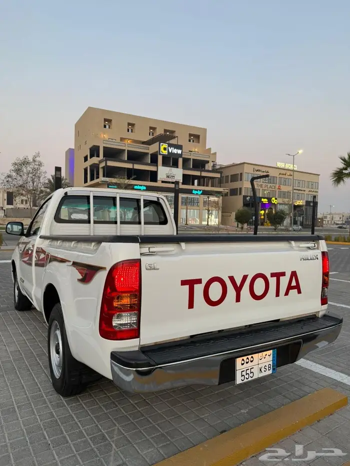 للبيع هايلكس مخزن مديل 2010 غمارة 33