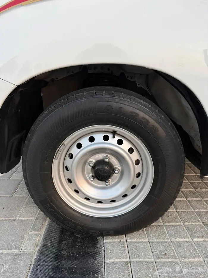 للبيع هايلكس مخزن مديل 2010 غمارة 27