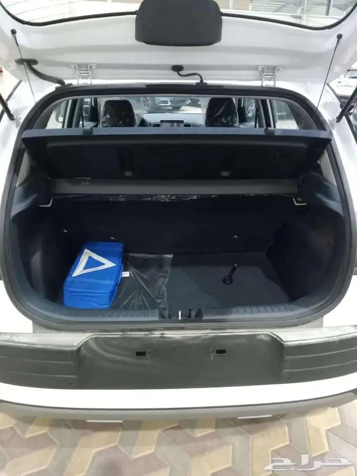 هيونداي فينيو 2025 قير اوتماتيك بنزين 9